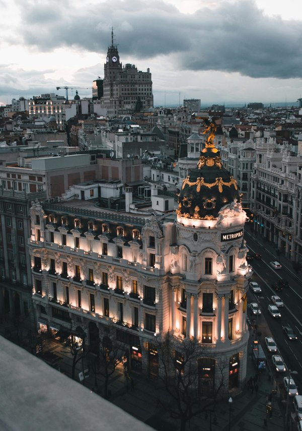 Le guide francophone de madrid : vos clés pour la ville